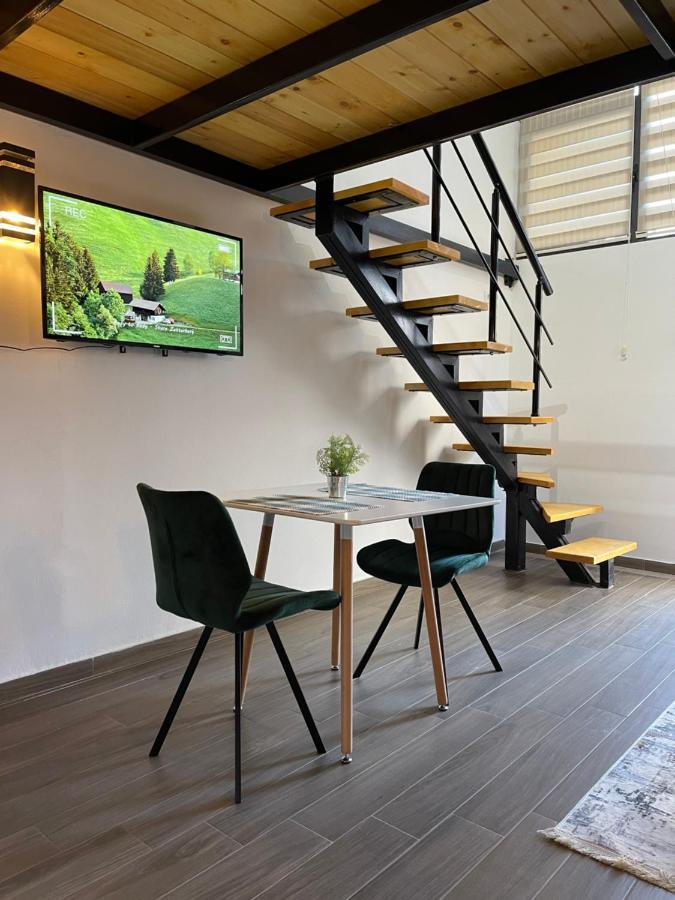 D&E Apartaments 地拉那 外观 照片