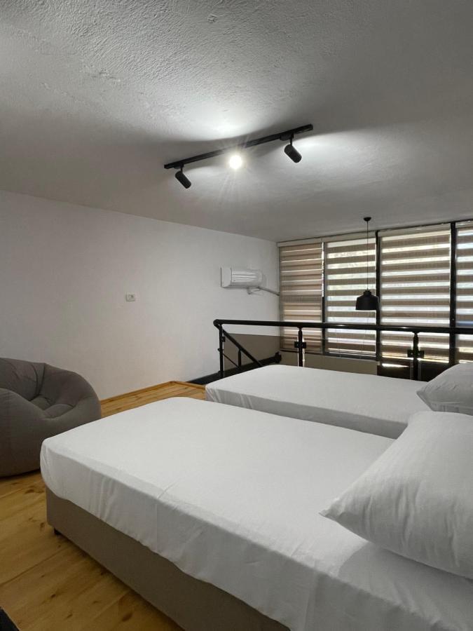 D&E Apartaments 地拉那 外观 照片