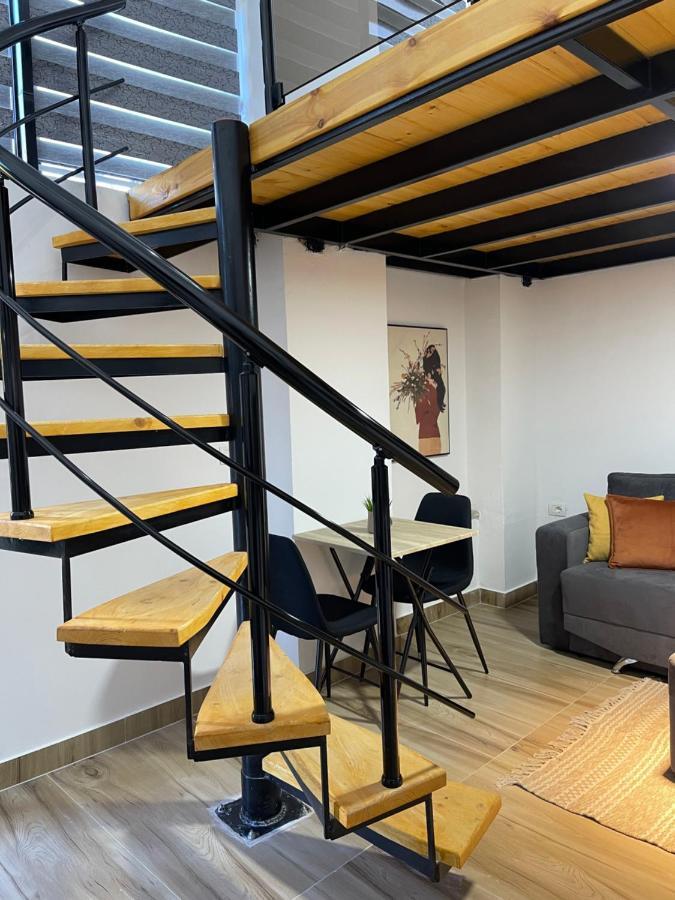 D&E Apartaments 地拉那 外观 照片
