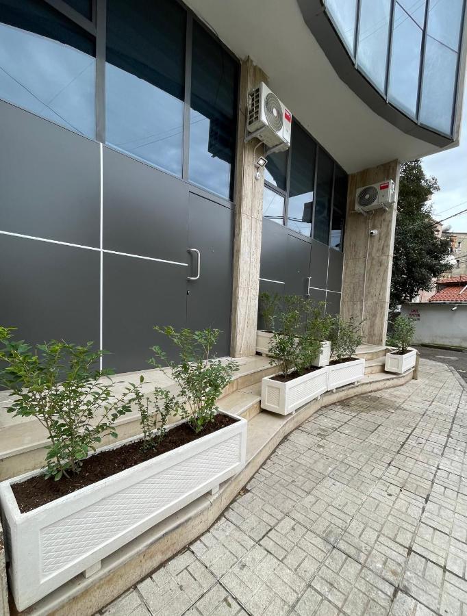 D&E Apartaments 地拉那 外观 照片
